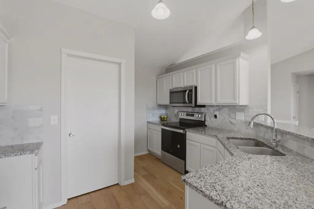 2421 N Fieldstone Street Andover KS 67002