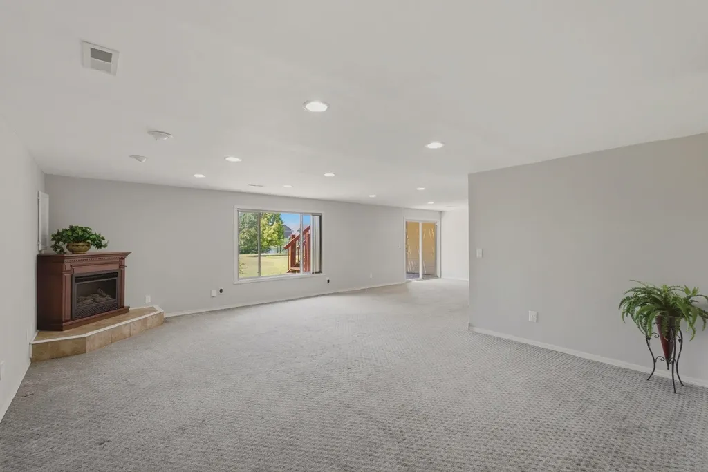 2421 N Fieldstone Street Andover KS 67002