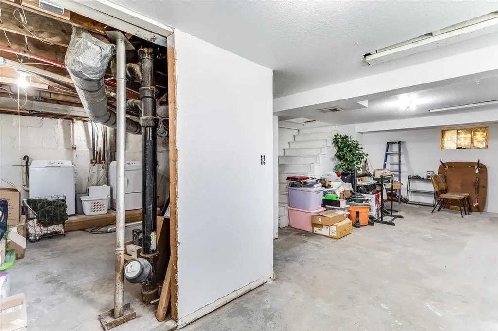 350 E Clark Avenue Augusta KS 67010