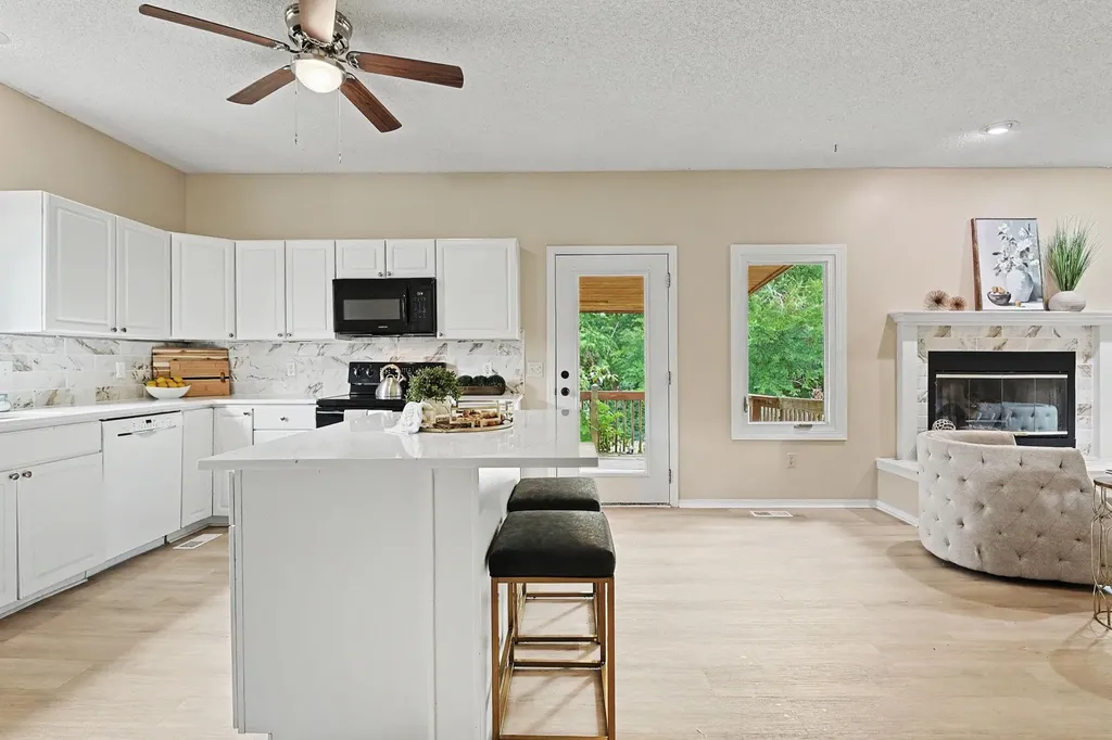 4260 N Rushwood Court Bel Aire KS 67226-1462