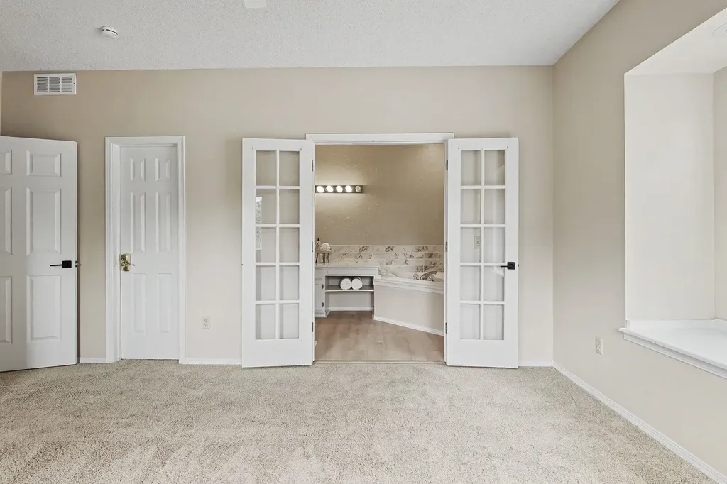 4260 N Rushwood Court Bel Aire KS 67226-1462