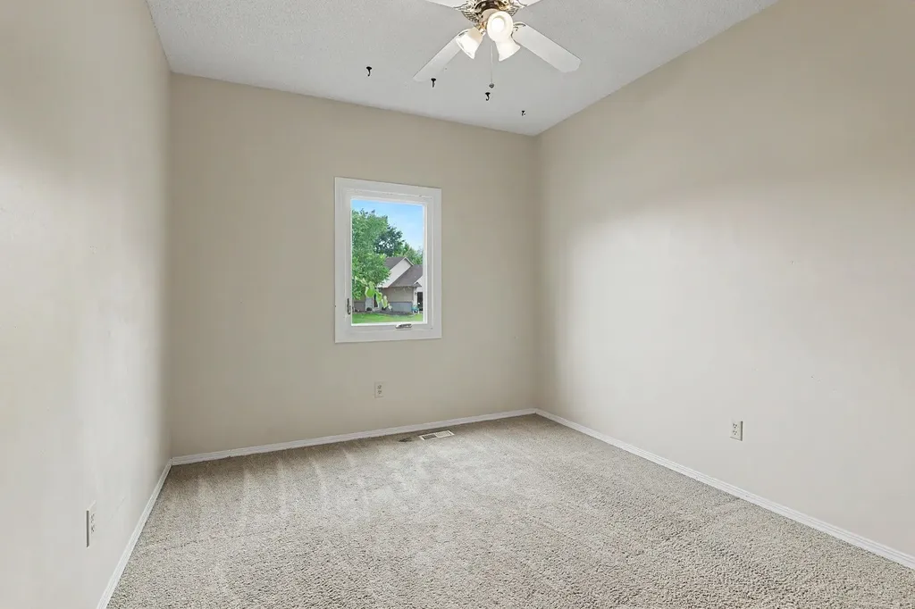 4260 N Rushwood Court Bel Aire KS 67226-1462