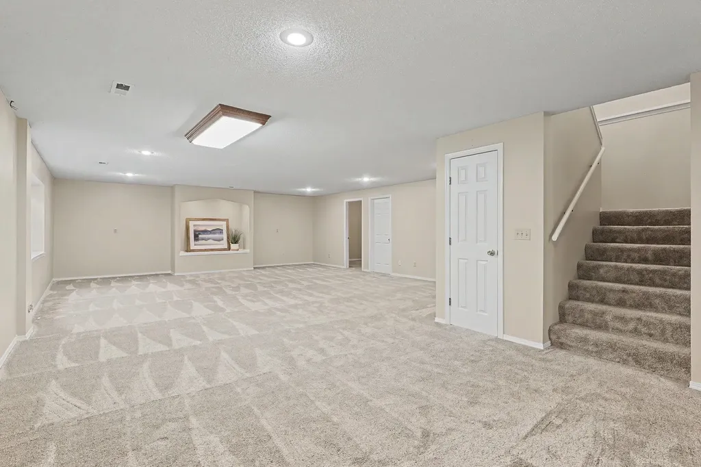 4260 N Rushwood Court Bel Aire KS 67226-1462
