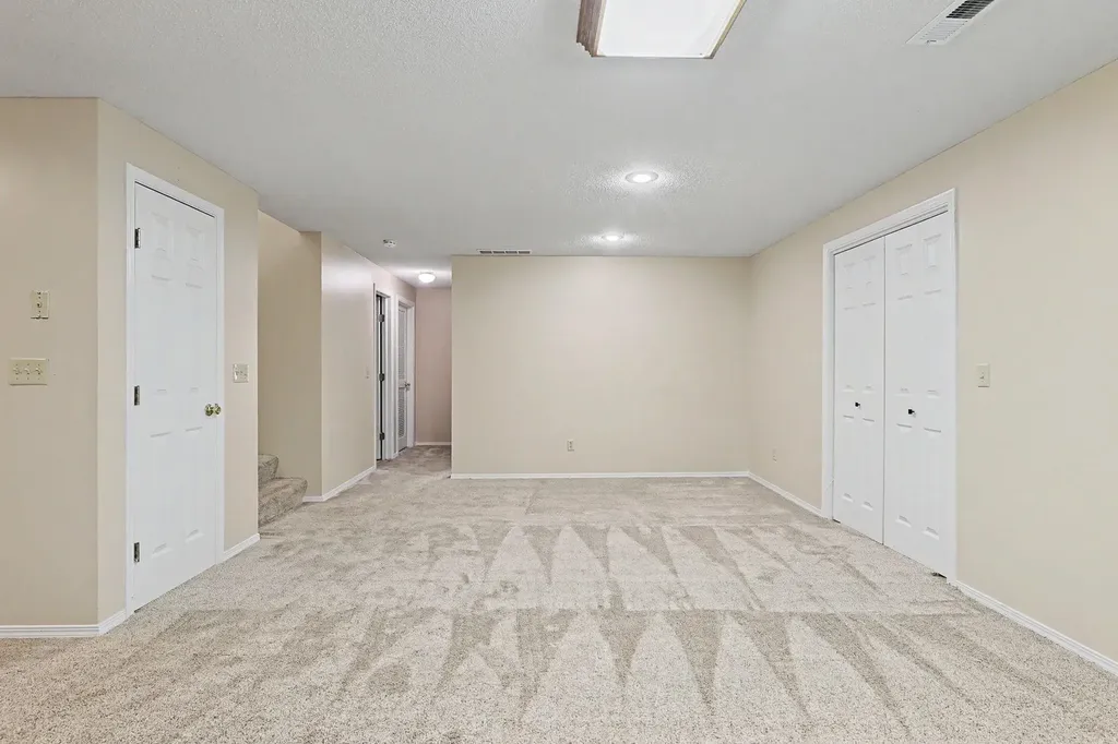 4260 N Rushwood Court Bel Aire KS 67226-1462