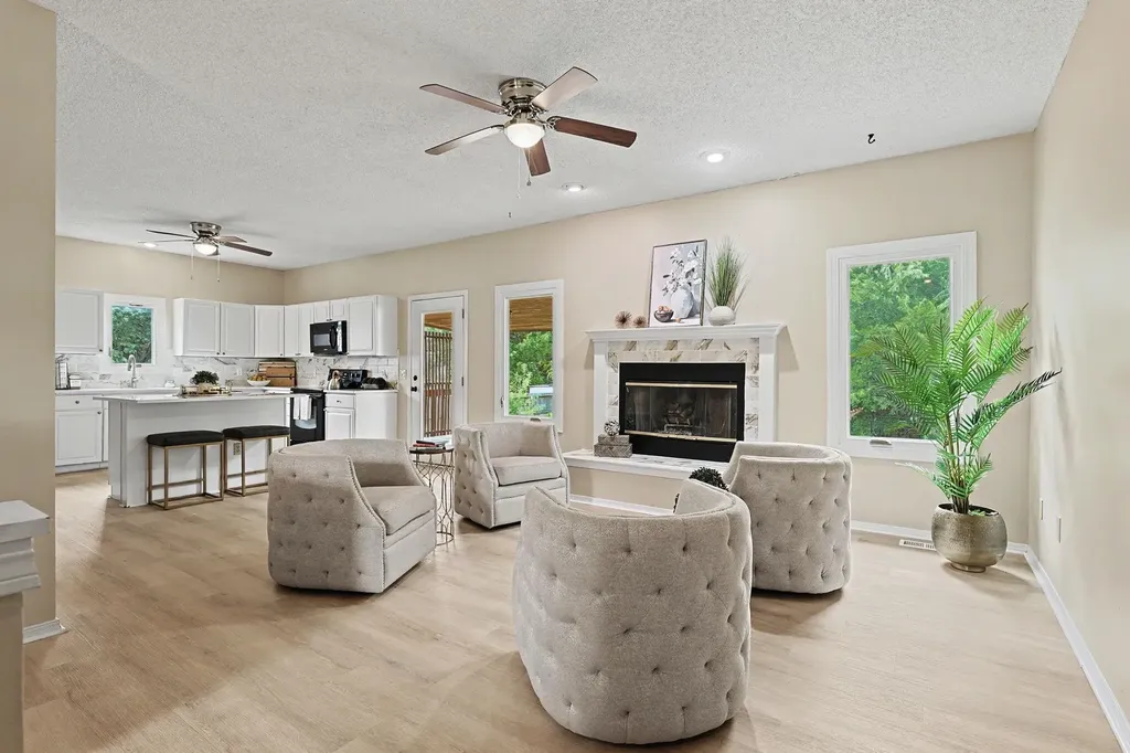 4260 N Rushwood Court Bel Aire KS 67226-1462