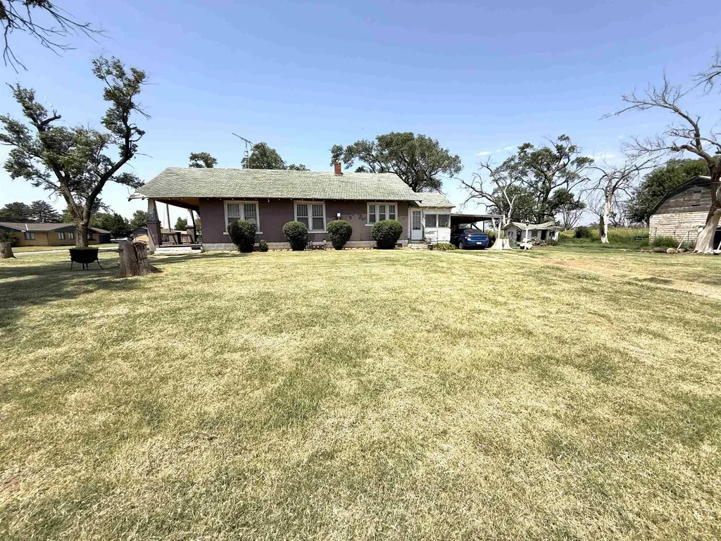 1003 N Springfield Avenue Anthony KS 67003