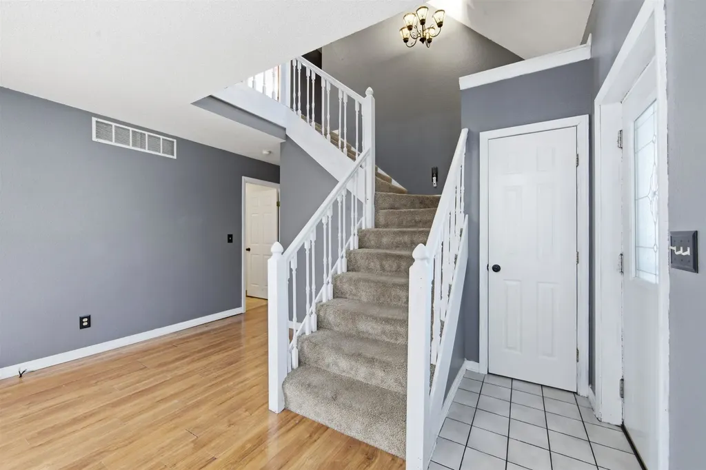 1209 N Morris Rose Hill KS 67133