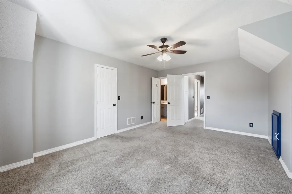 1209 N Morris Rose Hill KS 67133