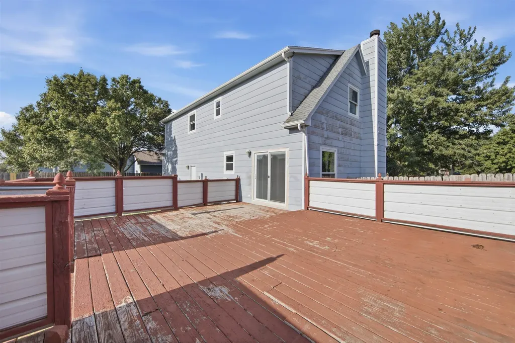1209 N Morris Rose Hill KS 67133