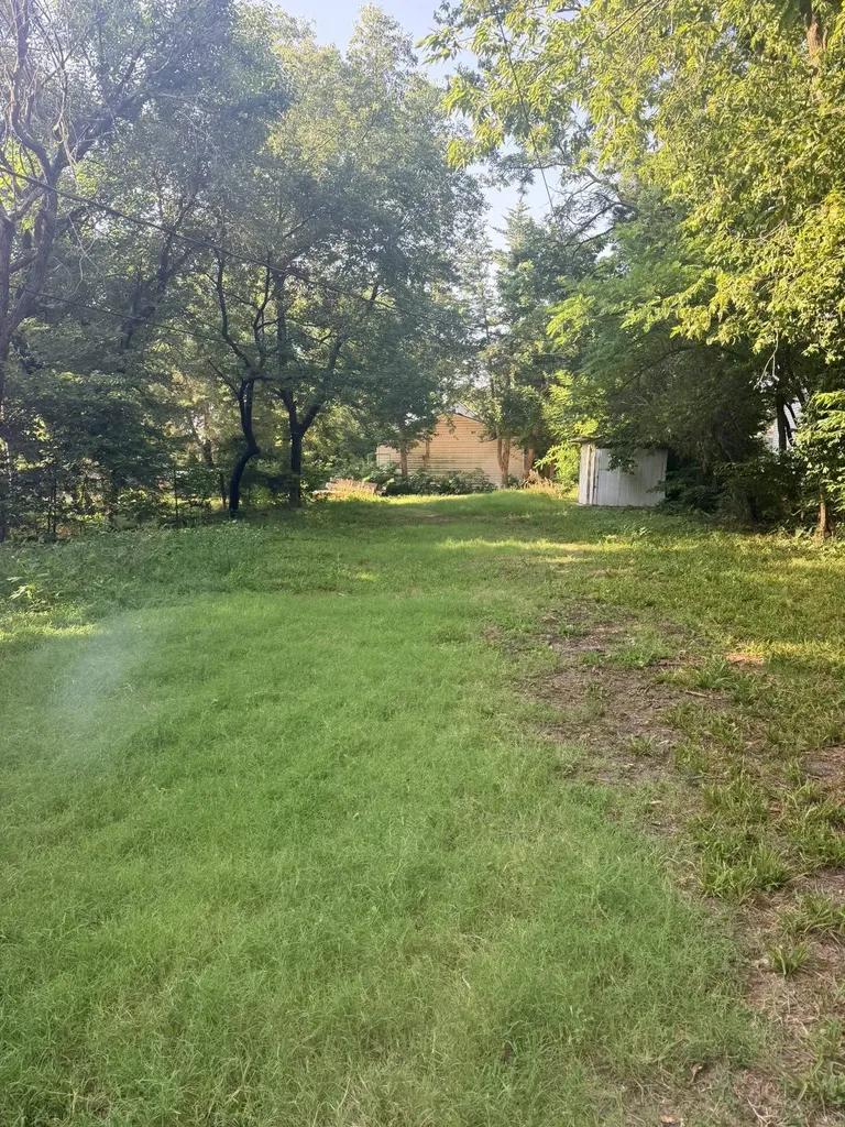 425 E 2nd Street Newton KS 67114