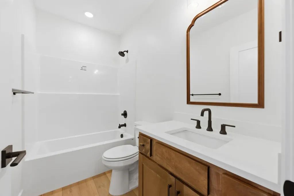 3997 N Estancia Court Wichita KS 67205
