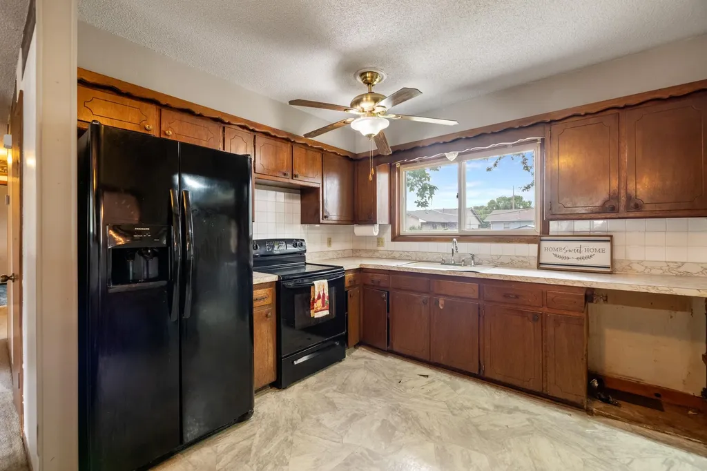 3327 S All Hallows Avenue Wichita KS 67217