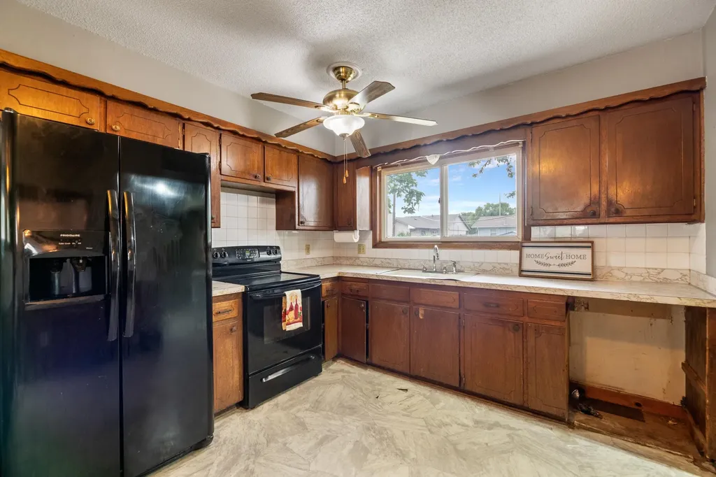 3327 S All Hallows Avenue Wichita KS 67217