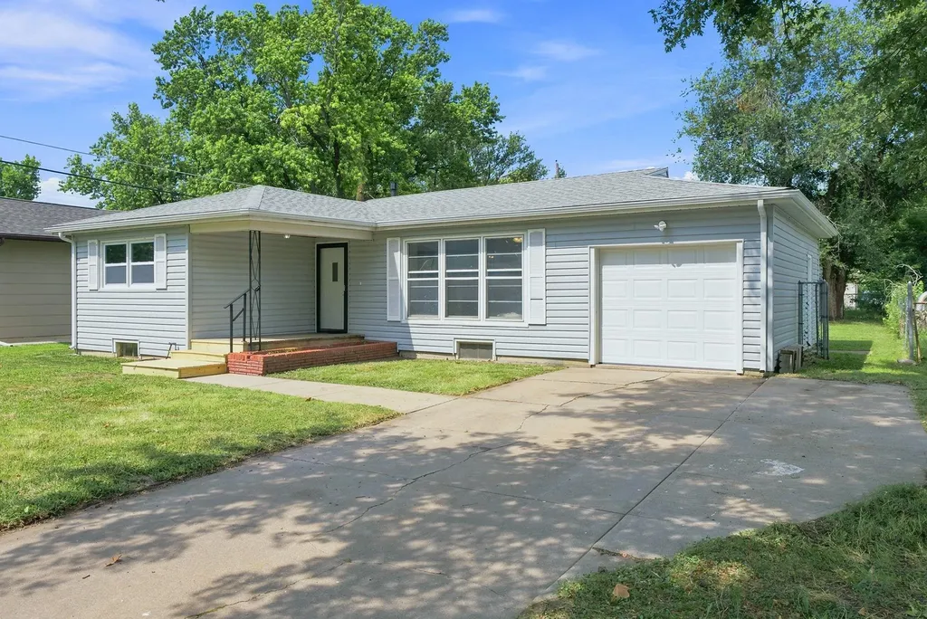 833 N Mccomas Avenue Wichita KS 67203