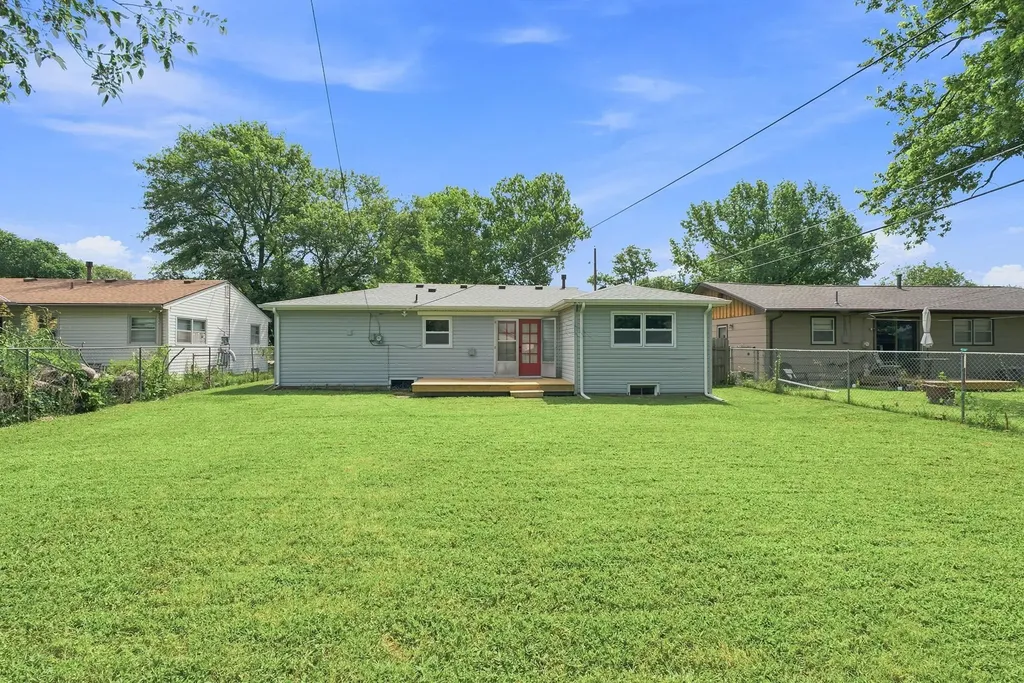 833 N Mccomas Avenue Wichita KS 67203