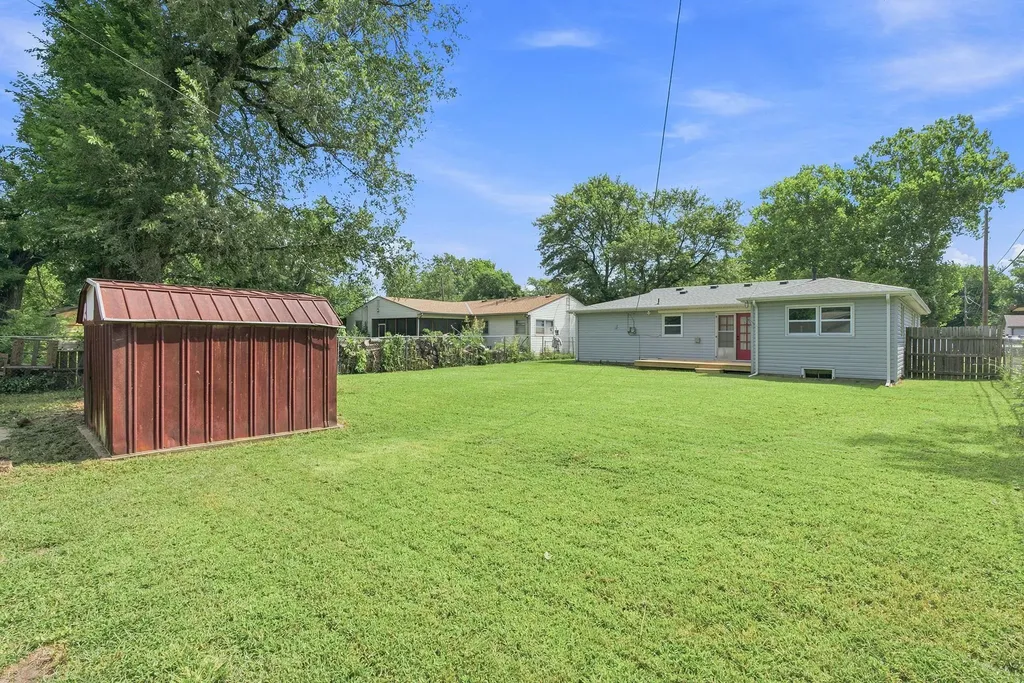 833 N Mccomas Avenue Wichita KS 67203