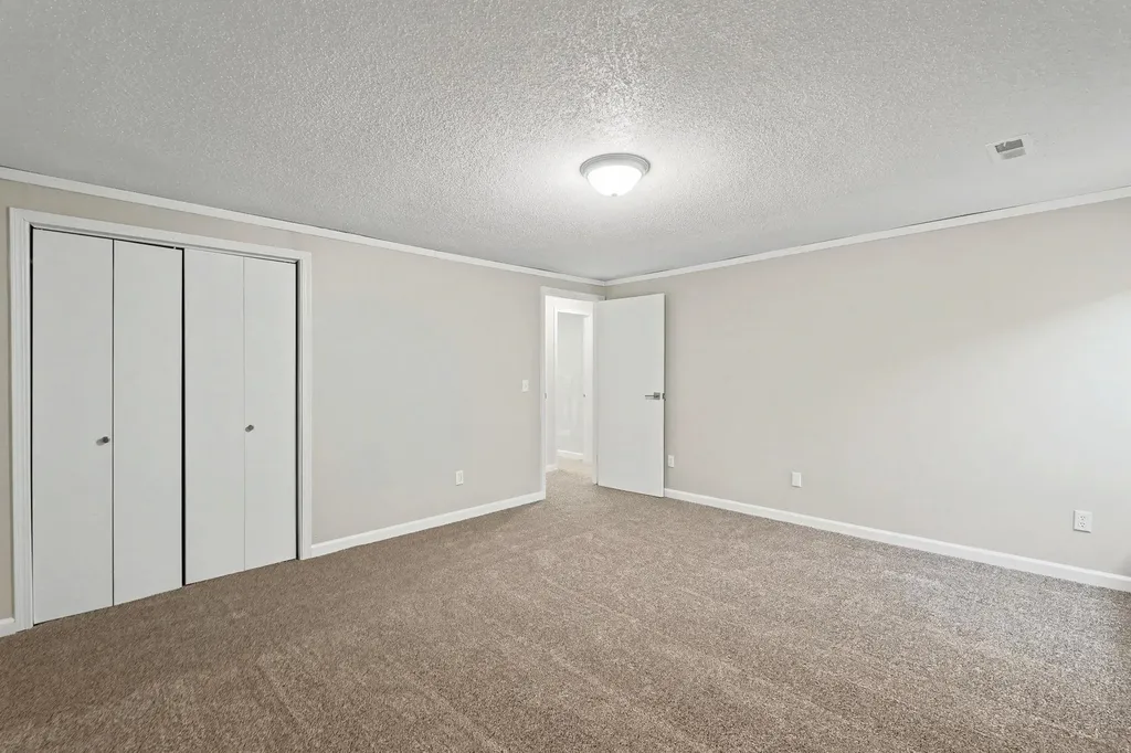 1813 N Pine Grove Street Wichita KS 67212