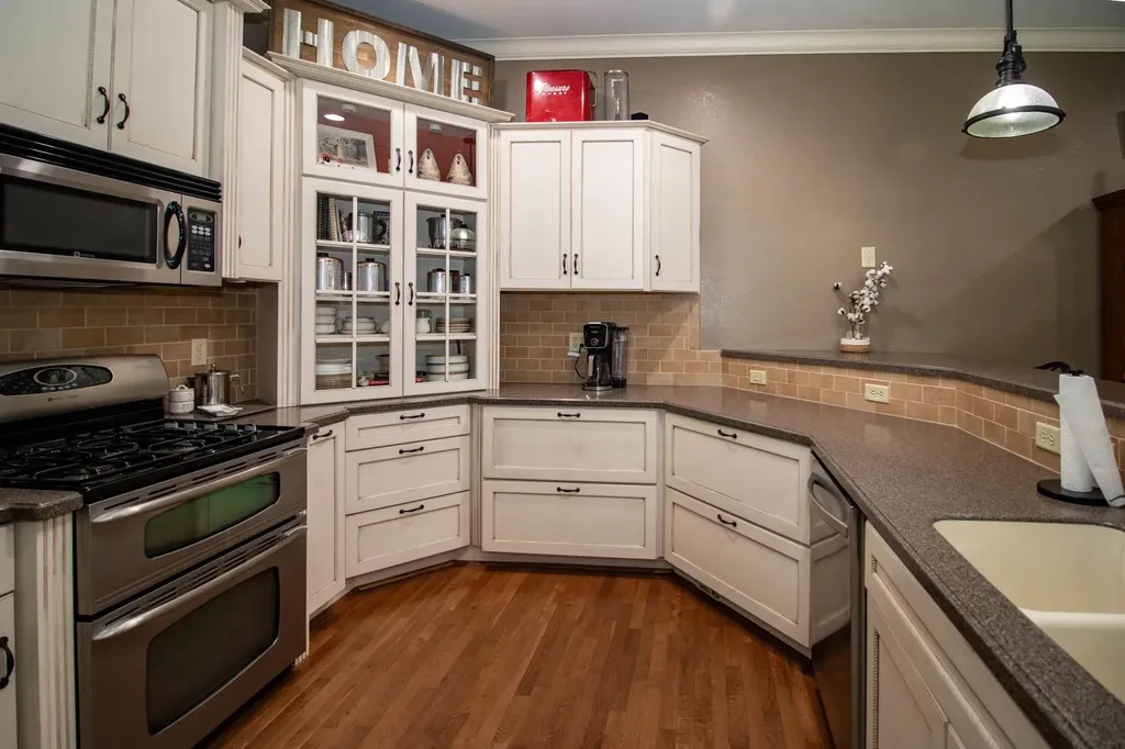114 W Woodland Court Mulvane KS 67110