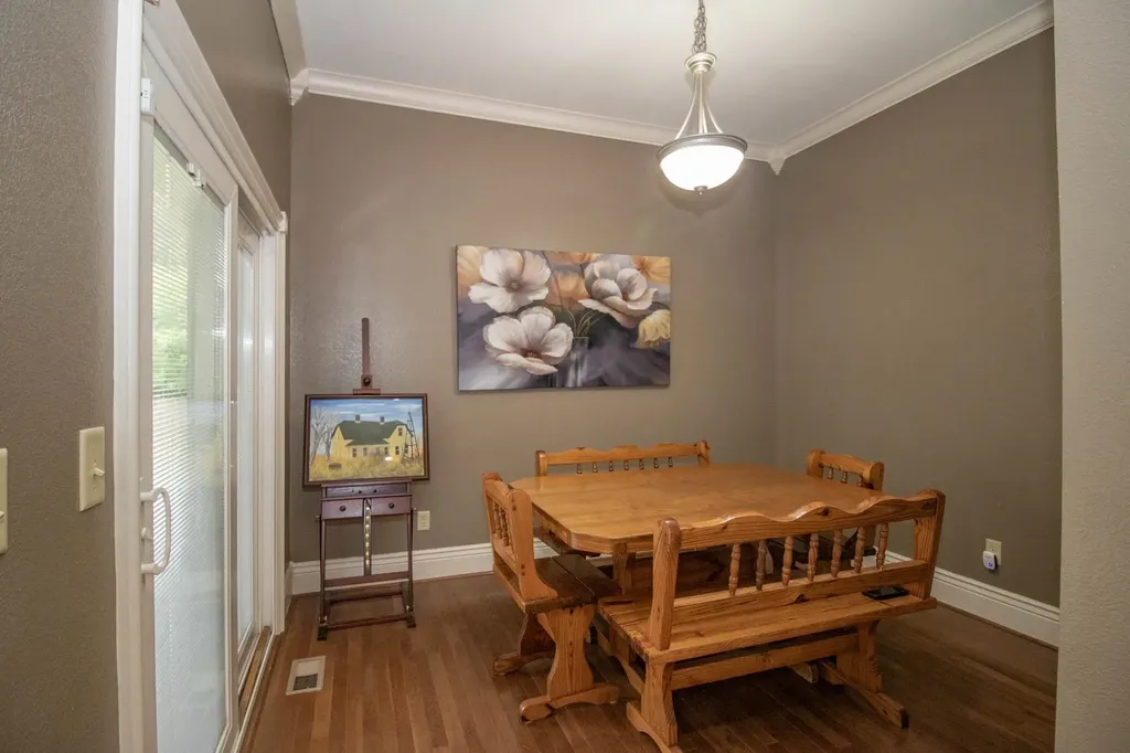 114 W Woodland Court Mulvane KS 67110