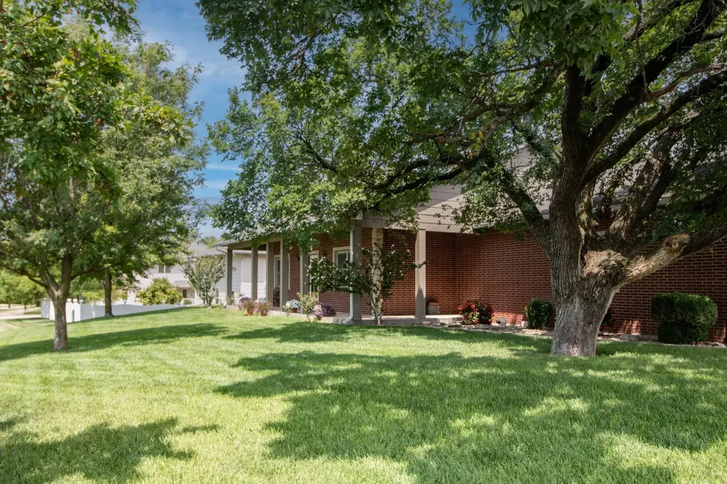 114 W Woodland Court Mulvane KS 67110