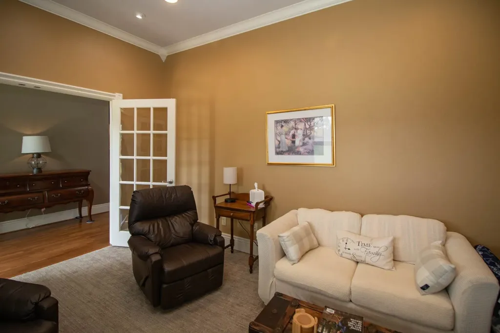 114 W Woodland Court Mulvane KS 67110
