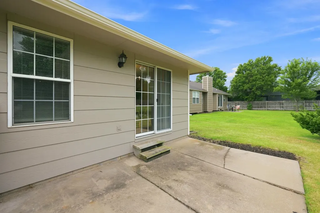 10818 W Central Park Street Wichita KS 67205