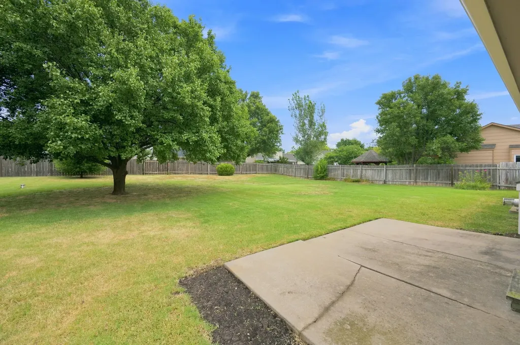 10818 W Central Park Street Wichita KS 67205
