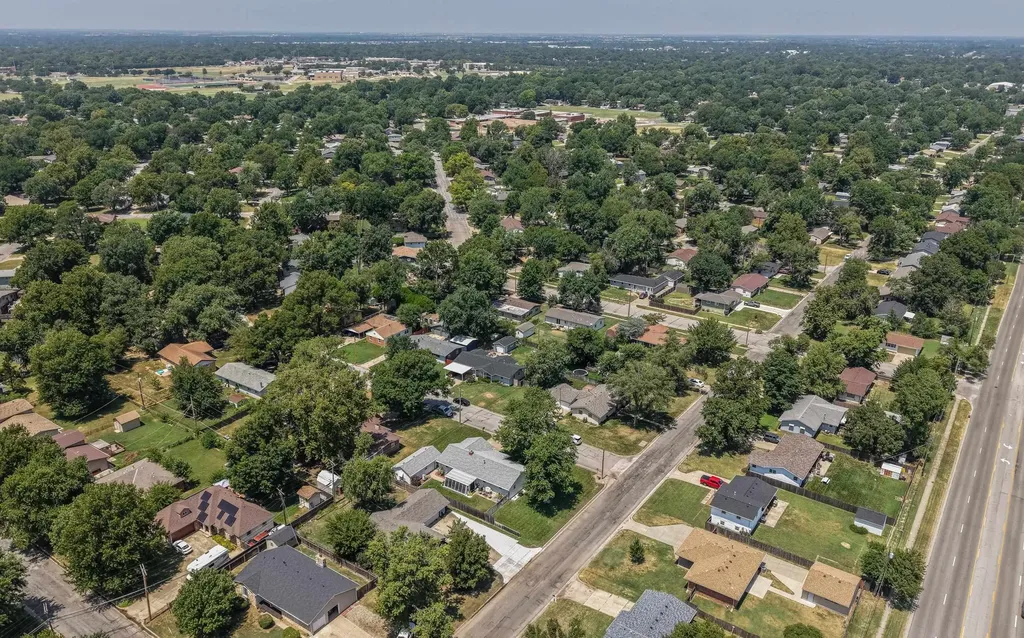 801 N Emerson Avenue Wichita KS 67212