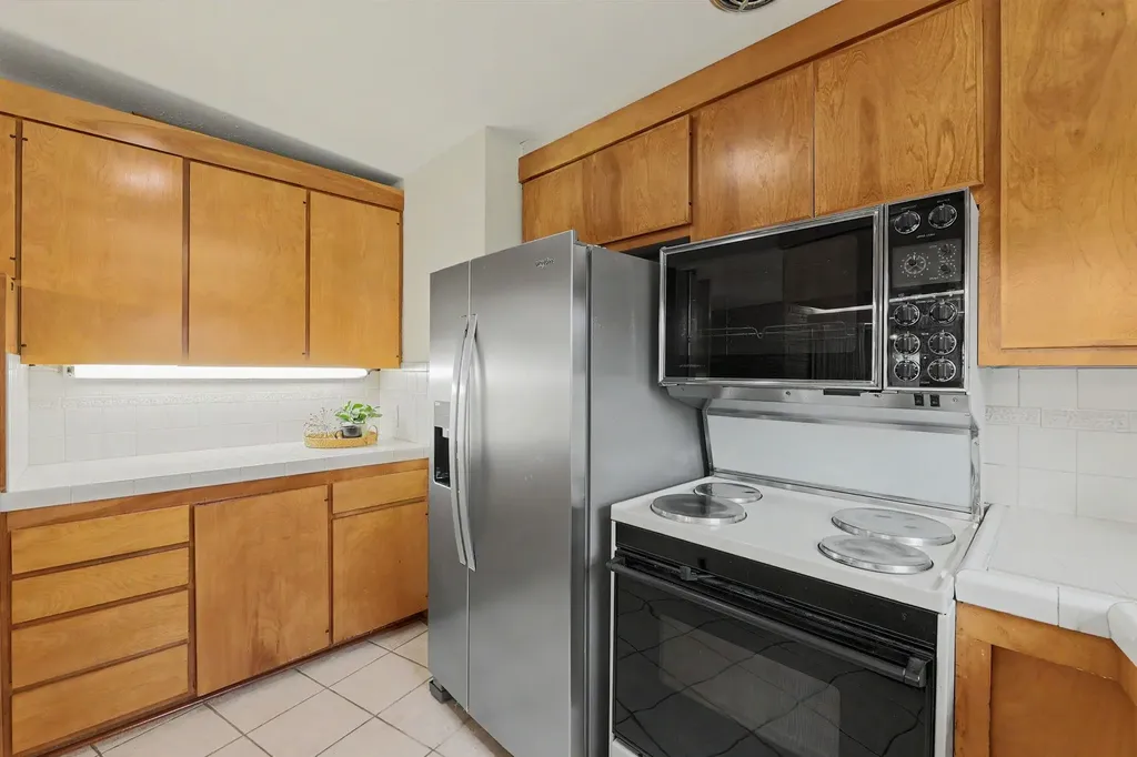 1901 W Nottingham Lane Wichita KS 67204