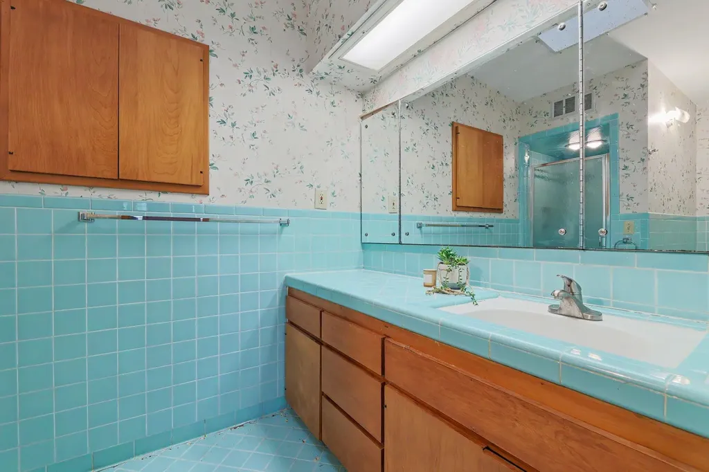 1901 W Nottingham Lane Wichita KS 67204