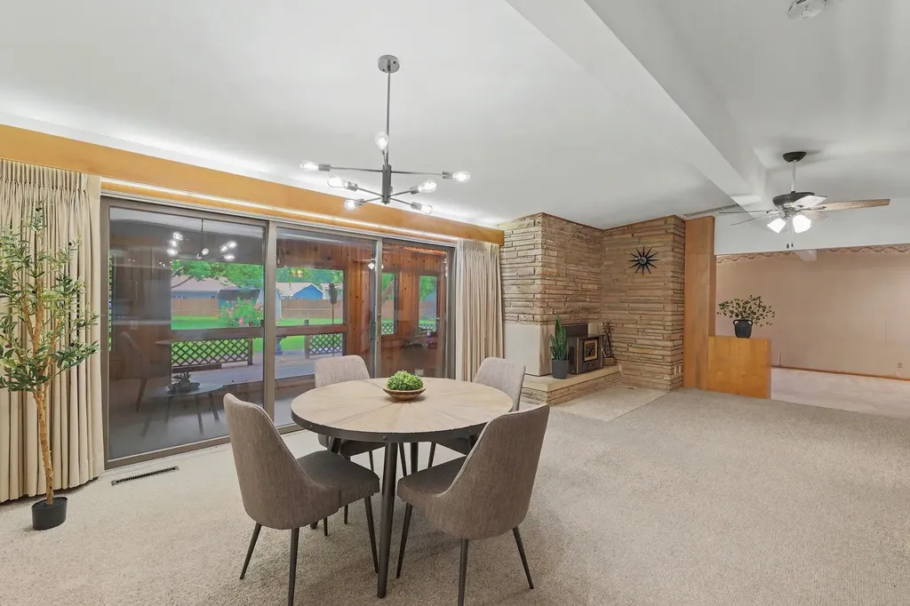 1901 W Nottingham Lane Wichita KS 67204