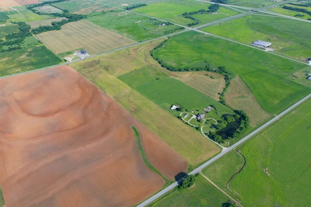 00000 383rd Cheney KS 67025-0730