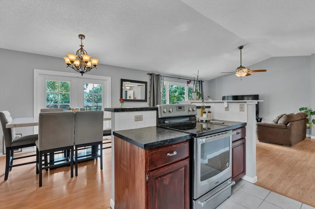 1833 N Shefford Wichita KS 67212