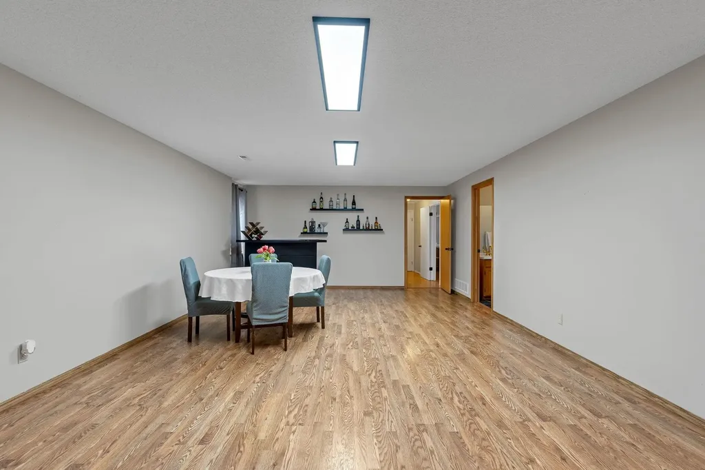 1833 N Shefford Wichita KS 67212