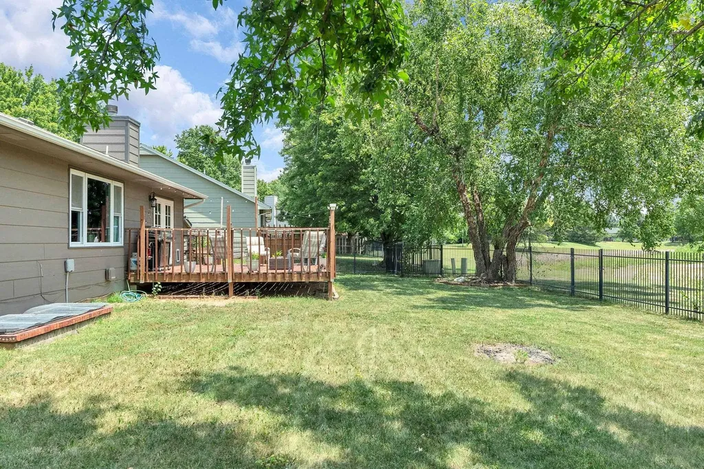 1833 N Shefford Wichita KS 67212