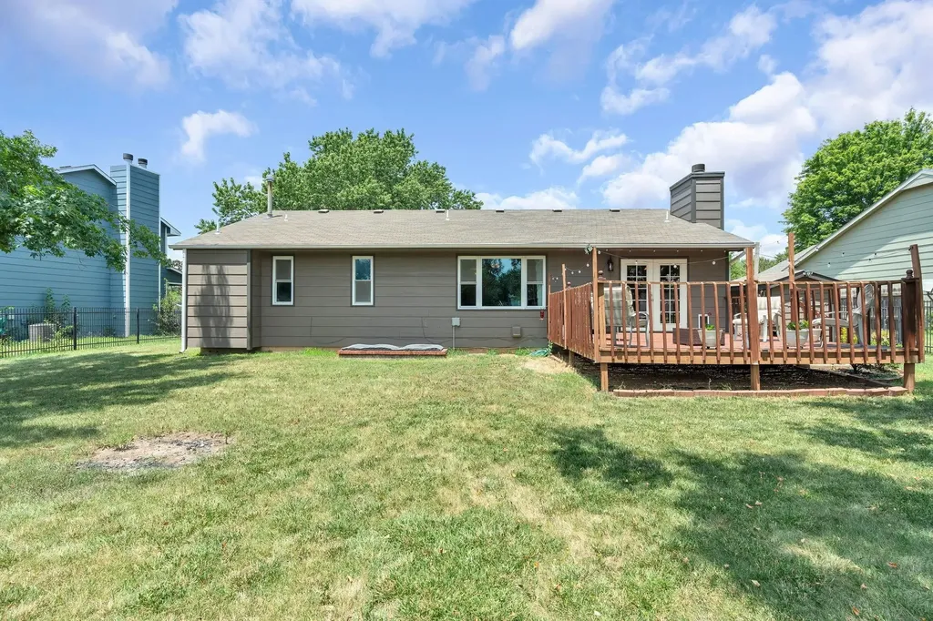 1833 N Shefford Wichita KS 67212