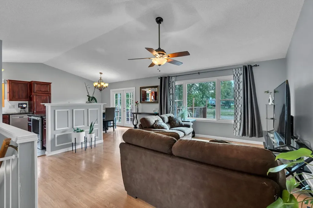 1833 N Shefford Wichita KS 67212