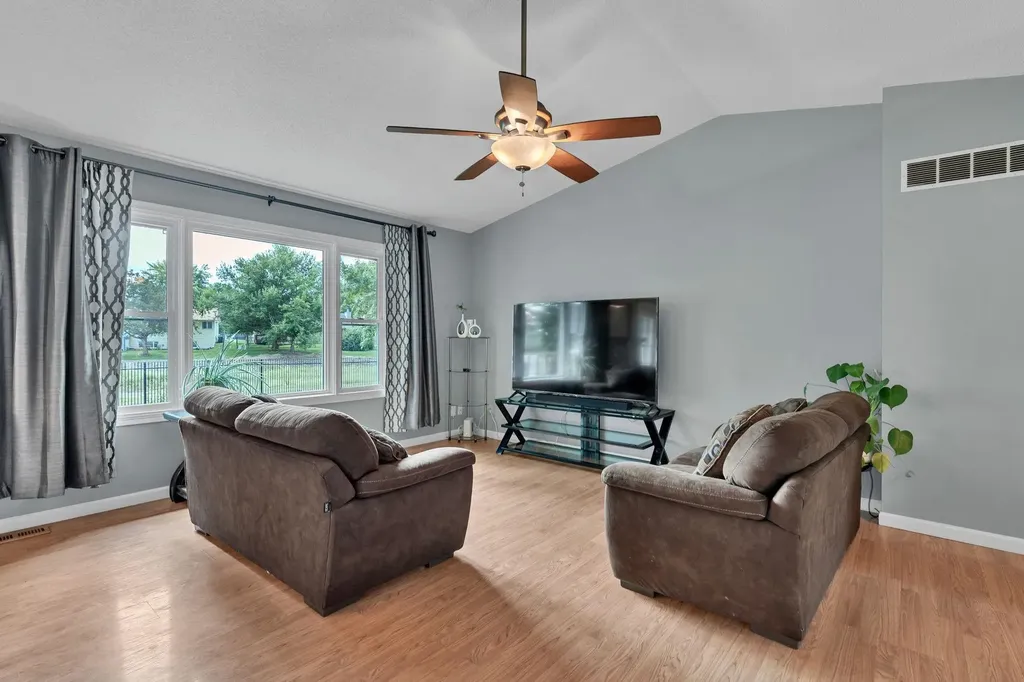1833 N Shefford Wichita KS 67212