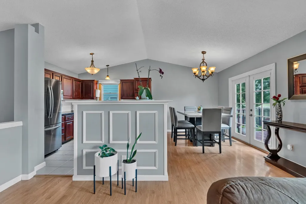 1833 N Shefford Wichita KS 67212