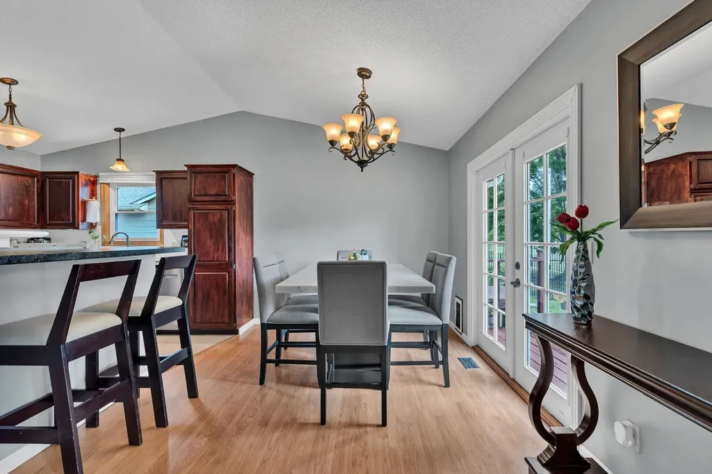 1833 N Shefford Wichita KS 67212