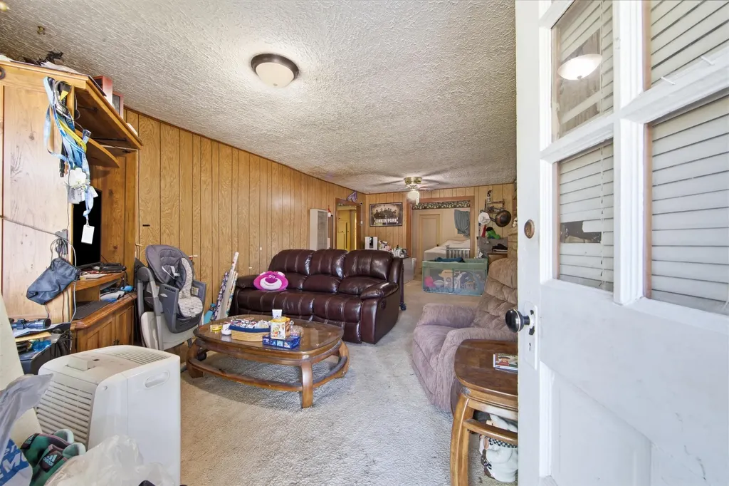 1925 W Mccormick Wichita KS 67213