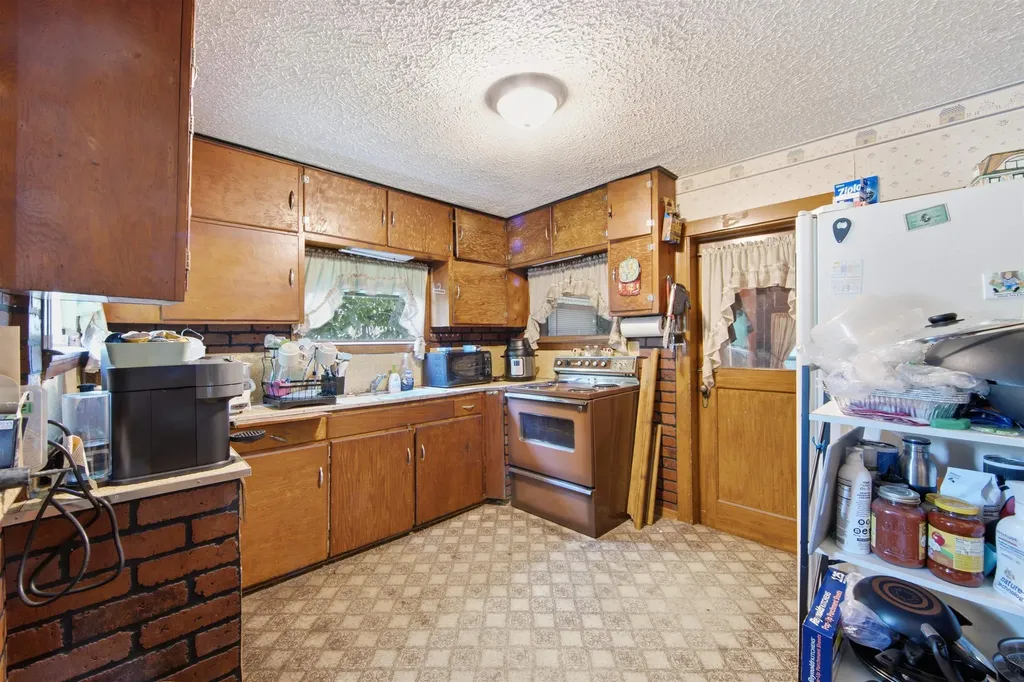 1925 W Mccormick Wichita KS 67213