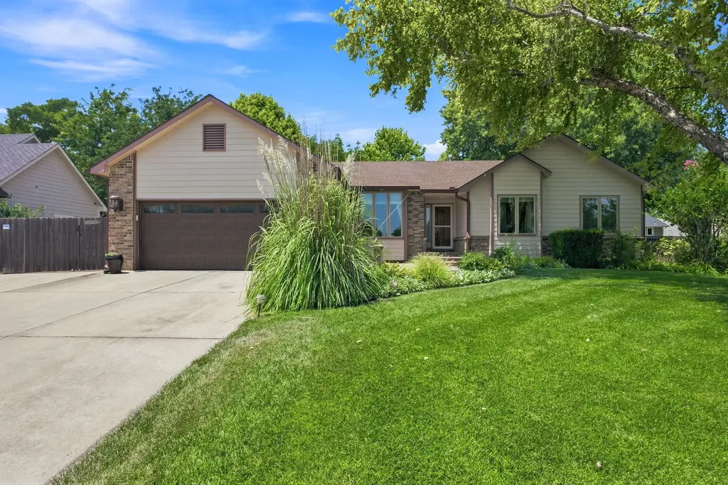 121 S Parkridge Wichita KS 67209