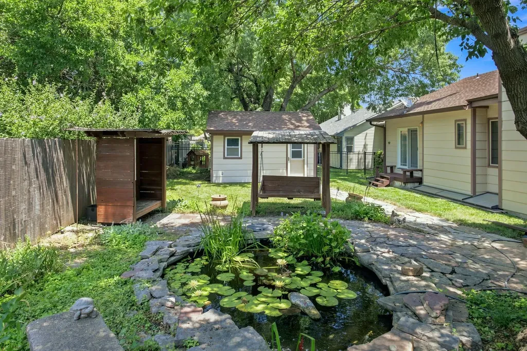 121 S Parkridge Wichita KS 67209