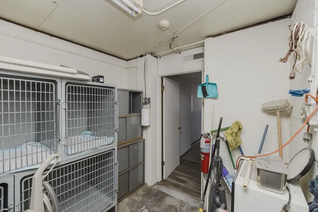 2021 E 4th Street Hutchinson KS 67501