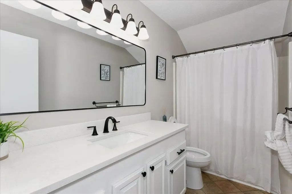 231 E Forest Park Court Derby KS 67037