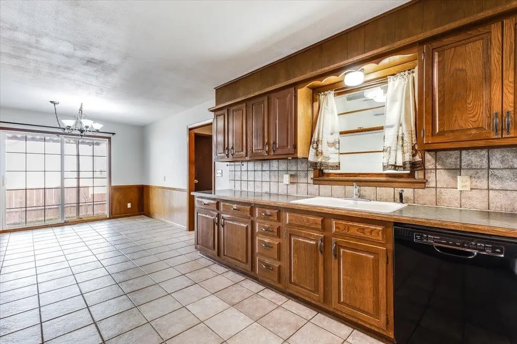 11611 W Kent Wichita KS 67209