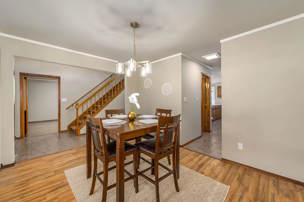 925 S Honeybrook Lane Derby KS 67037-3621
