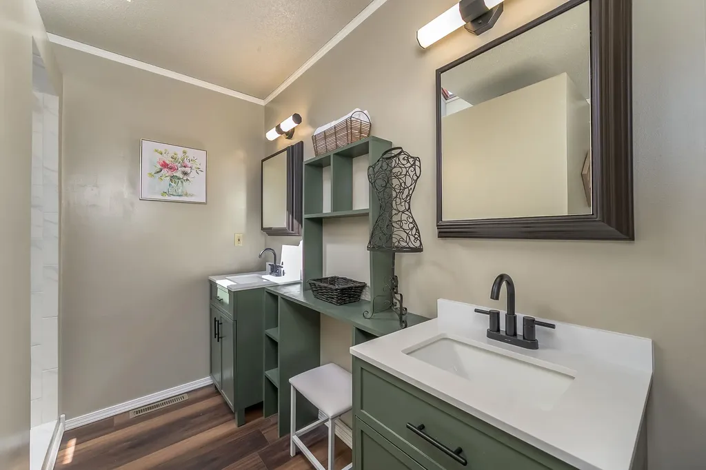 925 S Honeybrook Lane Derby KS 67037-3621