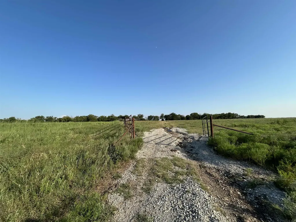 72ND Winfield KS 67156